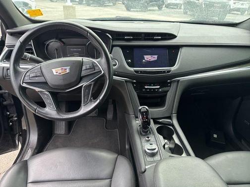 Stellar Black Metallic 2022 Cadillac XT5 Premium Luxury