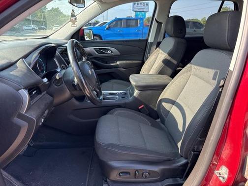 2018 Chevrolet Traverse LT Cloth