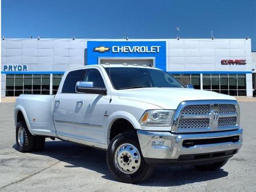2018 RAM 3500 Laramie Crew Cab 4x4 8' Box