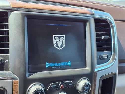 2018 RAM 3500 Laramie Crew Cab 4x4 8' Box