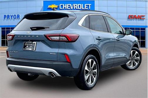 2025 Ford Escape Platinum