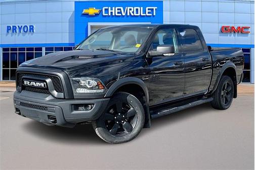 2019 RAM 1500 SLT