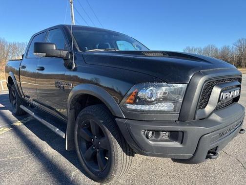 2019 RAM 1500 SLT