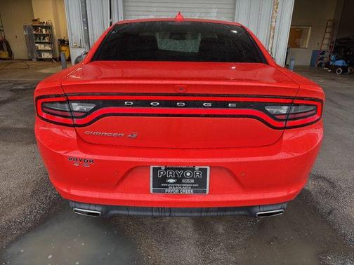 Go Mango 2023 Dodge Charger SXT