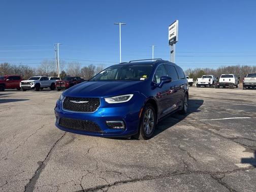 2021 Chrysler Pacifica Touring L