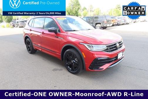 Kings Red 2024 Volkswagen Tiguan 2.0T SE R-Line Black