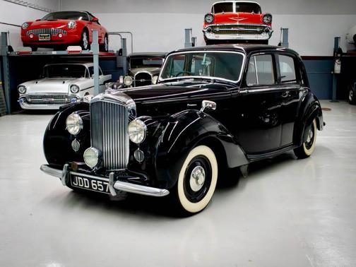 Black 1949 Bentley Mark VI