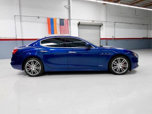 Blu 2018 Maserati Ghibli S Q4 GranSport