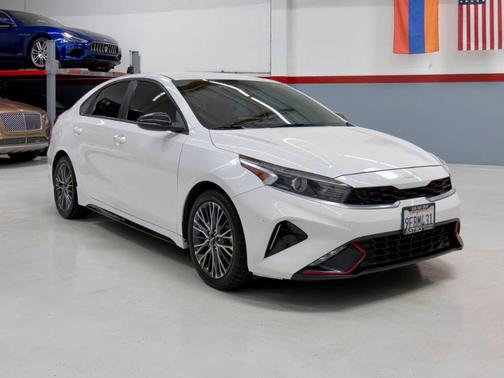 White 2023 Kia Forte GT-Line