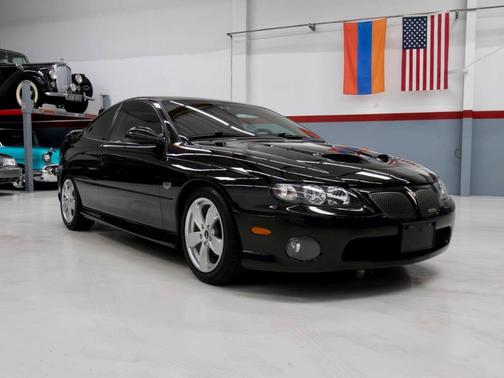 Black 2006 Pontiac GTO