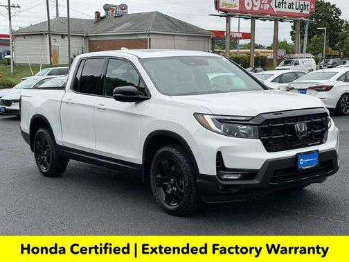 Platinum White 2025 Honda Ridgeline Black Edition