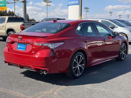 2019 Toyota Camry SE