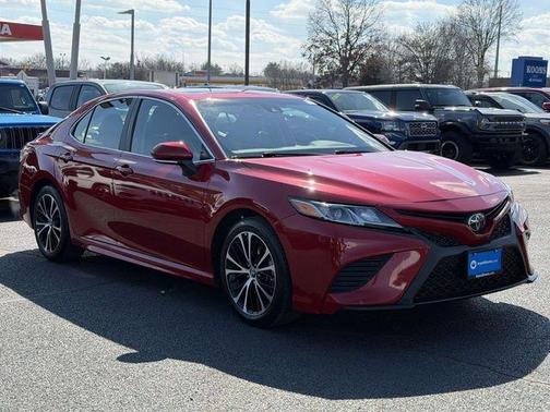 2019 Toyota Camry SE