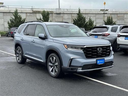 2025 Honda Pilot Touring