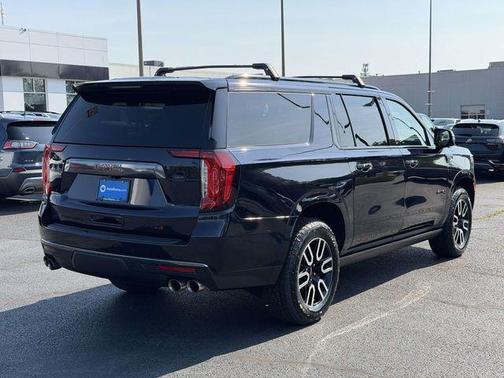 Midnight Blue Metallic 2023 GMC Yukon XL AT4