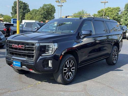 Midnight Blue Metallic 2023 GMC Yukon XL AT4