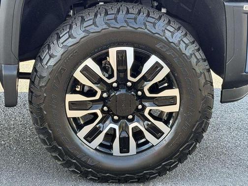 Metallic 2026 GMC Sierra 2500 Denali Ultimate