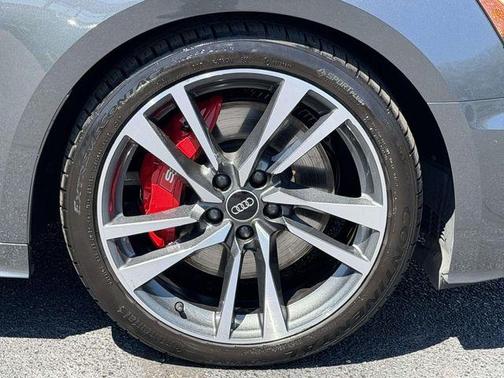 Daytona Gray Pearl Effect 2024 Audi S5 3.0T Premium