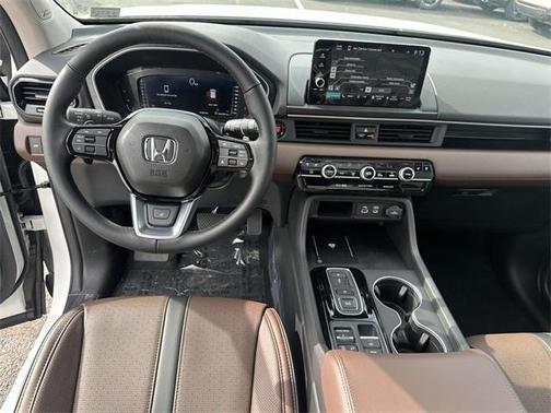 2025 Honda Pilot Elite