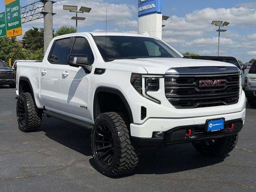 Summit White 2024 GMC Sierra 1500 AT4