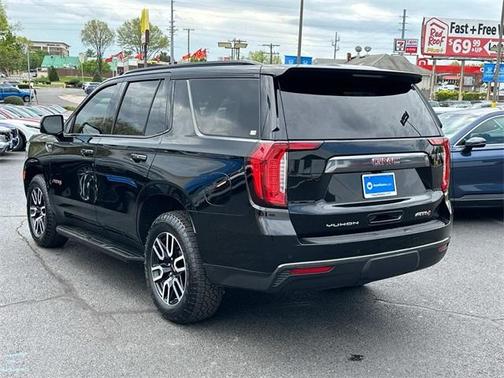 2021 GMC Yukon AT4