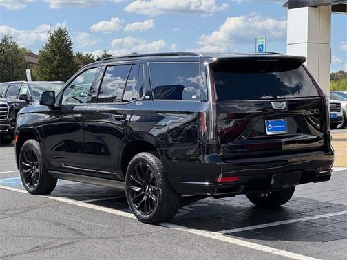 2023 Cadillac Escalade Sport