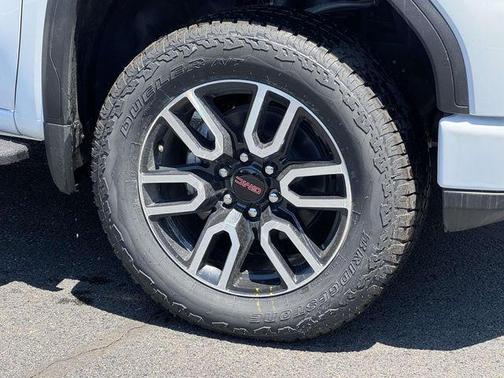 Summit White 2026 GMC Sierra 1500 AT4