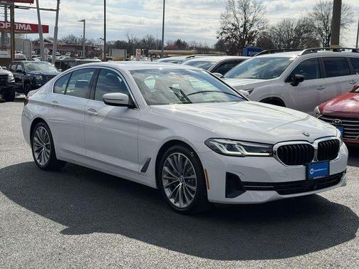 2022 BMW 530 i