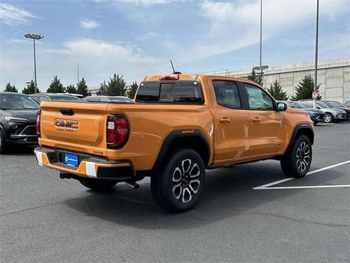 2025 GMC Canyon AT4