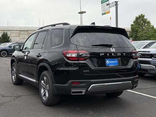 Crystal Black Pearl 2026 Honda Pilot EX-L