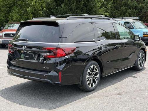 Crystal Black Pearl 2026 Honda Odyssey Elite