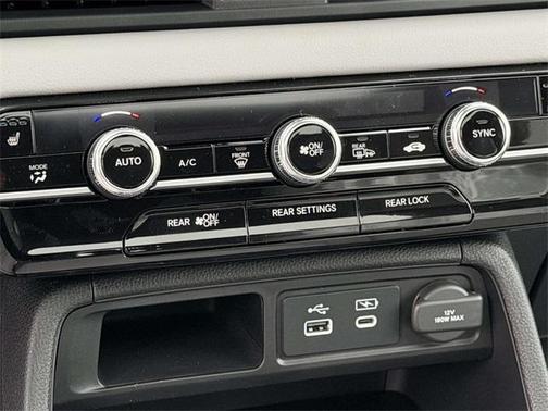 2025 Honda Pilot Touring