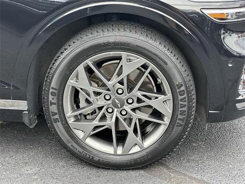 2022 Genesis GV70 2.5T