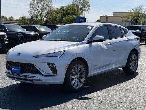 White Frost Tri-Coat 2026 Buick Envista Avenir