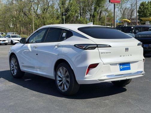 White Frost Tri-Coat 2026 Buick Envista Avenir