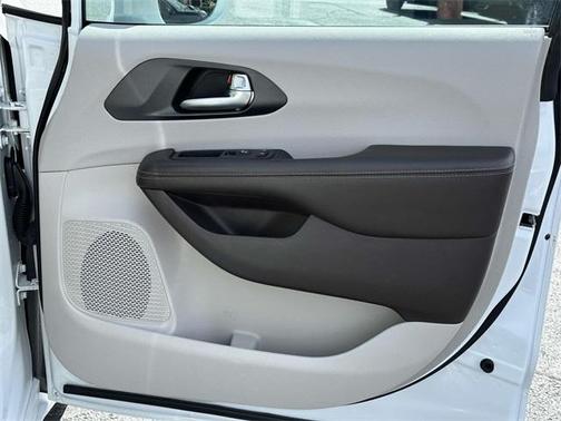 2021 Chrysler Pacifica Hybrid Touring L