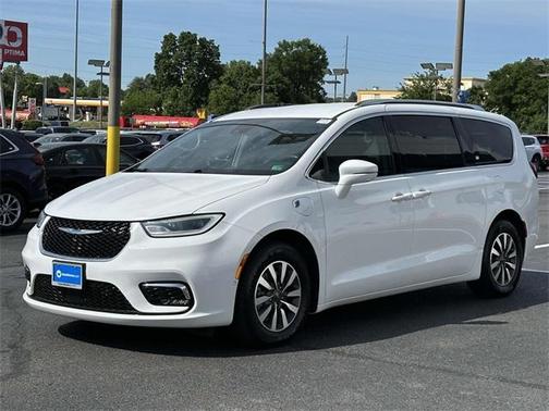 2021 Chrysler Pacifica Hybrid Touring L