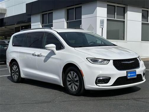 2021 Chrysler Pacifica Hybrid Touring L