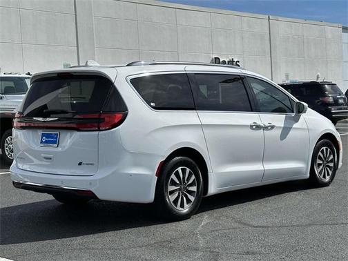 2021 Chrysler Pacifica Hybrid Touring L
