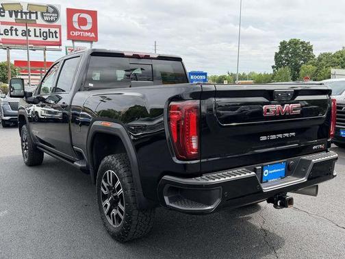 Onyx Black 2023 GMC Sierra 2500 AT4