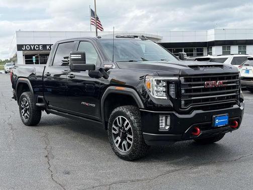 Onyx Black 2023 GMC Sierra 2500 AT4