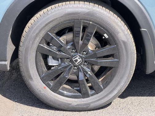 Pearl 2026 Honda HR-V Sport