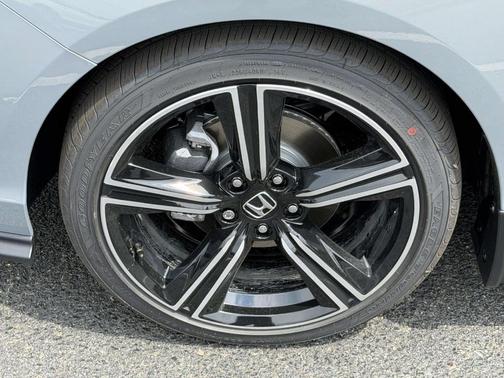 Urban Gray Pearl 2026 Honda Accord SE