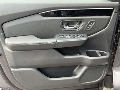 Modern Steel Metallic 2026 Honda Pilot EX-L
