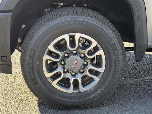 2026 GMC Sierra 2500 SLT