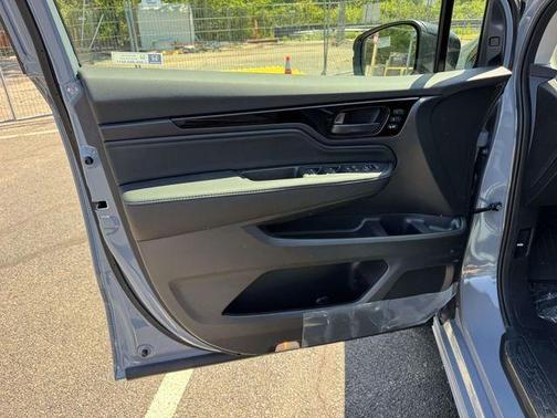 Sonic Gray Pearl 2026 Honda Odyssey Touring