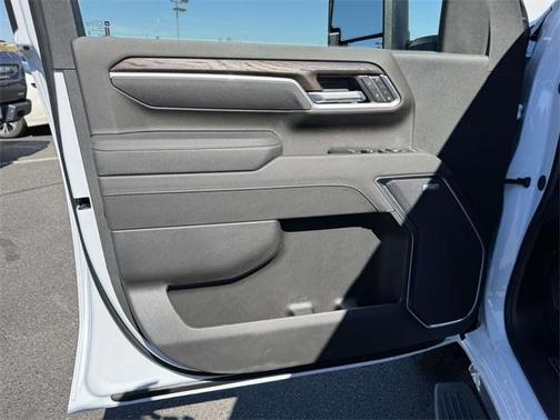 2026 GMC Sierra 2500 SLT