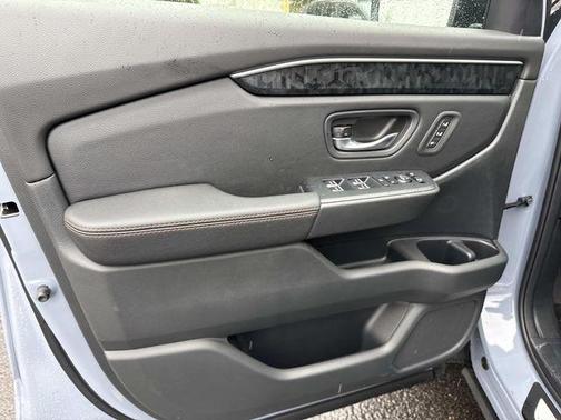 Sonic Gray Pearl 2026 Honda Passport TrailSport Elite