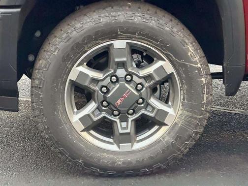 2026 GMC Sierra 2500 SLT