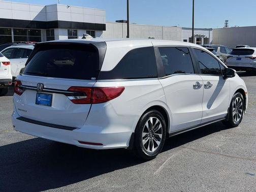 Platinum White Pearl 2024 Honda Odyssey EX-L